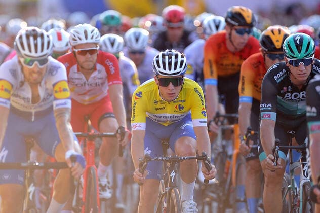 2020.08.09 Krakow Kolarstwo szosowe, 77. Tour de Pologne UCI World Tour 2020 77. Tour de Pologne - etap 5 - Zakopane - Krakow N z Remco Evenepoel w zoltej koszulce lidera Foto Krzysztof Porebski PressFocus 2020.08.09 Krakow Road cycling, Rad, Radsport, Strasse 77th Tour de Pologne UCI World Tour 4th stage Remco Evenepoel w zoltej koszulce lidera Credit: Krzysztof Porebski PressFocus NEWSPIX.PL --- Newspix.pl  20200809PF_KP005