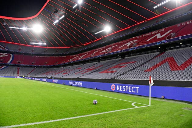 08.08.2020, FC Bayern Muenchen - FC Chelsea 08.08.2020, Fussball Championsleague 2019 2020, Achtelfinale, FC Bayern Muenchen - FC Chelsea, in der Allianz-Arena München. Werbebande mit RESPECT, der Kampagne der UEFA gegen Rassismus. Foto: Bernd Feil M.i.S. Pool Nur für journalistische Zwecke! Only for editorial use! Gemäß den Vorgaben der DFL Deutsche Fußball Liga ist es untersagt, in dem Stadion und oder vom Spiel angefertigte Fotoaufnahmen in Form von Sequenzbildern und oder videoähnlichen Fotostrecken zu verwerten bzw. verwerten zu lassen. DFL regulations prohibit any use of photographs as image sequences and or quasi-video. National and international NewsAgencies OUT. München Bayern Deutschland *** 08 08 2020, FC Bayern Muenchen FC Chelsea 08 08 2020, Football Championsleague 2019 2020, Round of 16, FC Bayern Muenchen FC Chelsea, in the Allianz Arena Munich advertising gang with RESPECT, the UEFA campaign against racism Photo Bernd Feil M i S Pool Only for journalistic purposes Only for editorial use According to the regulations of the DFL Deutsche Fußball Liga it is prohibited to use or have used photographs taken in the stadium and or of the match in the form of sequence images and or video-like photo sequences DFL regulations prohibit any use of photographs as image sequences and or quasi video National and international NewsAgencies OUT Munich Bavaria Germany Poolfoto ,EDITORIAL USE ONLY