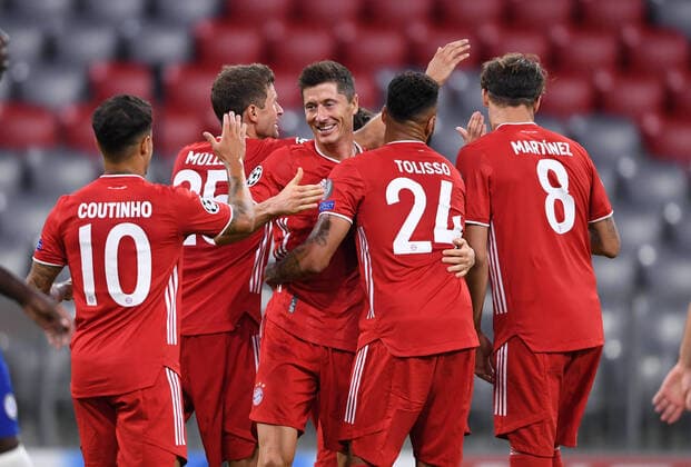 Football CHL 19 20 Round of 16 FC Bayern Muenchen FC Chelsea FOOTBALL CHAMPIONS LEAGUE SEASON 2019 2020 EIGH-FINAL RETURN Goal celebration after the 4 1 Philippe Coutinho, Thomas Mueller, Robert Lewandowski, Corentin Tolisso and Javi Martinez from left, all FC Bayern Muenchen PHOTO Markus Ulmer Press Photo Ulmer Pool xxNOxMODELxRELEASExx Munich Germany Poolfoto Ulmer Pool ,EDITORIAL USE ONLY