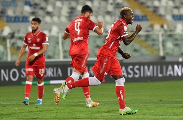Photo Fabio Urbini LaPresse Aug 10, 2020 Pescara (PE) Italy soccer Pescara vs Perugia - Italian Football Championship League BKT 2019 2020 - Giovanni Cornacchia stadium. In the pic:Kouan Perugia celebrates goal  Copyright: xFabioxUrbini LaPressex