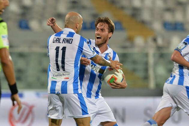 Photo Fabio Urbini LaPresse Aug 10, 2020 Pescara (PE) Italy soccer Pescara vs Perugia - Italian Football Championship League BKT 2019 2020 - Giovanni Cornacchia stadium. In the pic:Galano Pescara celebrates goal vs Palmiero  Copyright: xFabioxUrbini LaPressex