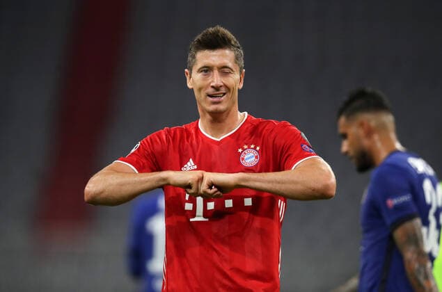 FC Bayern Munich Chelsea FC Robert Lewandowski FC Bayern Munich UEFA Championsleague Quarterfinal Return Match FC Bayern Munich Chelsea FC Season 2019 2020 Photo Stefan Matzke sampics Pool via Revierfoto Only for journalistic use Only for editorial use NO SECONDARY RE SALE WITHIN 48h AFTER KICK OFF Munich Bayern Germany Poolfoto Stefan Matzke sampics Pool via Revierfoto ,EDITORIAL USE ONLY