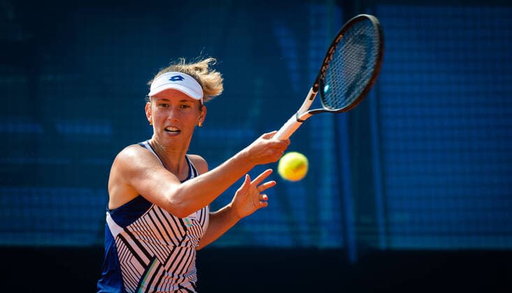 August 11, 2020, Prague, CZECH REPUBLIC: Elise Mertens of Belgium in action during the first round against Jasmine Paolini of Italy at the 2020 Prague Open WTA, Tennis Damen International tennis tournament Prague CZECH REPUBLIC - ZUMAa181 20200811_zaa_a181_019 Copyright: xRobxPrangex