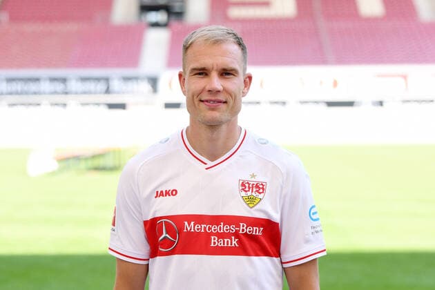 FOOTBALL 1 BUNDESLIGA SEASON 2020 2021 10 08 2020 Photo session at VfB Stuttgart Holger Badstuber VfB Stuttgart