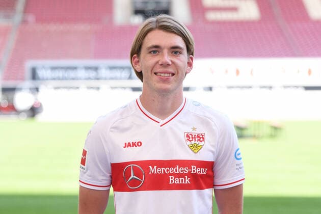 FOOTBALL 1 BUNDESLIGA SEASON 2020 2021 10 08 2020 Photo session at VfB Stuttgart Luca Mack VfB Stuttgart