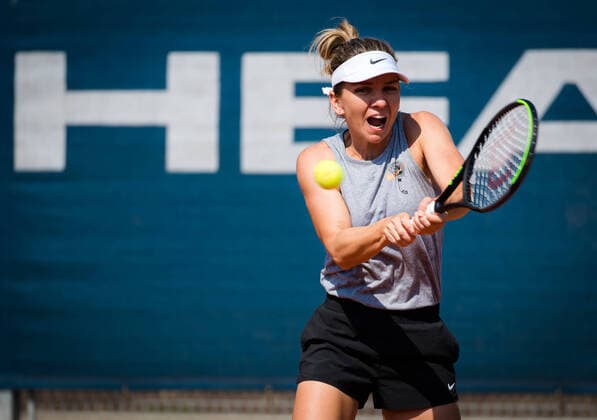 August 12, 2020, Prague, CZECH REPUBLIC: Simona Halep of Romania during practice at the 2020 Prague Open WTA, Tennis Damen International tennis tournament Prague CZECH REPUBLIC - ZUMAa181 20200812_zaa_a181_008 Copyright: xRobxPrangex