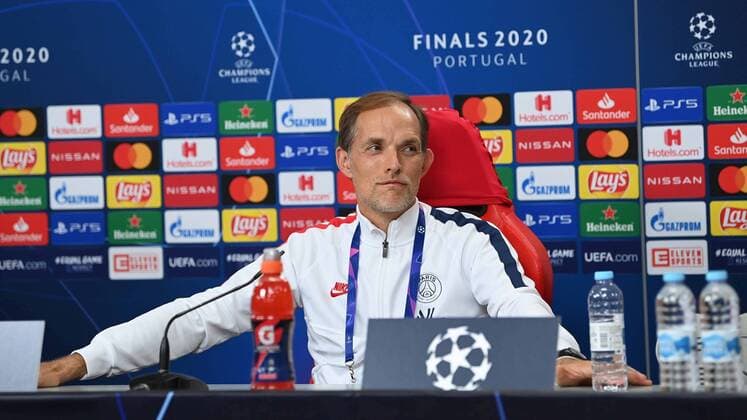 LISBON, PORTUGAL - AUGUST 11: In this UEFA Handout picture Thomas Tuchel, Manager of PSG speaks to the media during the PSG press conference, PK, Pressekonferenz ahead of the UEFA Champions League Quarter Final match between Atalanta and PSG at Estadio do Lisboa e Benfica on August 11, 2020 in Lisbon, Portugal. (Photo by UEFA - Handout UEFA via Getty Images) FOOTBALL : Preparation - Paris Saint Germain vs Atalanta - Phase finale - UEFA Ligue des Champions - Final 8 - Lisbonne - 11 08 2020 Panoramic UEFAPOOL 775545027