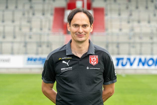 Florian Schnorrenberg Head Coach, HFC HFC Hallescher Fussballclub e V 3 Liga, portrait date 2020 2021, Halle Saale Saxony Anhalt Germany