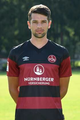 13 08 2020 1 FC Nuernberg FCN Club Season 2020 2021 Photo session portrait appointment Lukas Mühl Muehl 28, 1 FC Nürnberg FCN single photo single photo portrait portrait head photo