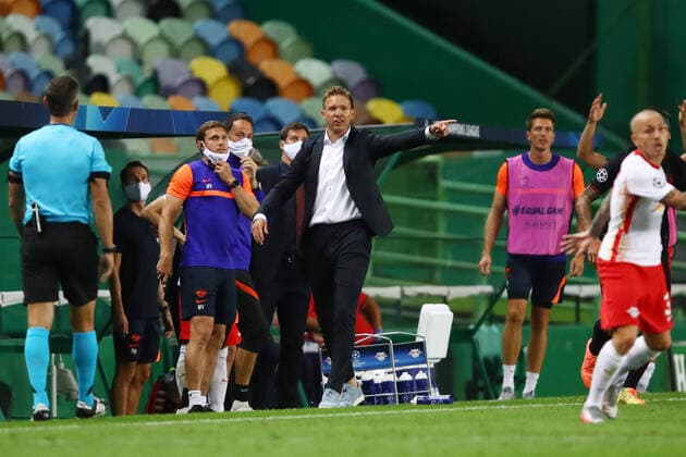 FOOTBALL RB Leipzig vs Atletico Madrid 1 4 Phase final UEFA Champions League Final 8 Lisbonne 13 08 2020 LISBON, PORTUGAL AUGUST 13 Julian Nagelsmann, Head Coach of RB Leipzig gives his team instructions during the UEFA Champions League Quarter Final match between RB Leipzig and Club Atletico de Madrid at Estadio Jose Alvalade on August 13, 2020 in Lisbon, Portugal Lisbonne Portugal Poolfoto Panoramic POOL UEFA ,EDITORIAL USE ONLY