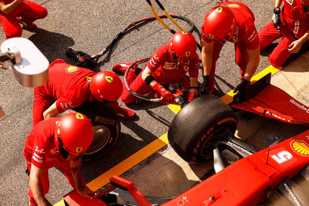 Motorsports FIA Formula One World Championship 2020, Grand Prix of Spain, Mechanic of Scuderia Ferrari Mission Winnow during pit stop practice Barcelona Spain