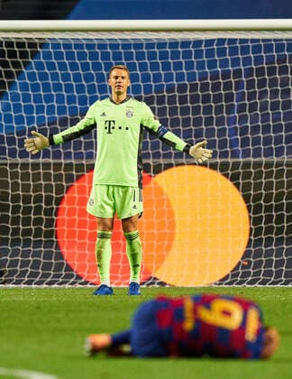 FC BAYERN MUNICH FC BARCELONA 8 2 , Football UEFA Champions League Lisbon, Lisbon, Portugal, 14th August 2020 Manuel NEUER, FCB 1 whole figure, gesture in the quarterfinal UEFA Champions League match final tournament FC BAYERN MUNICH FC BARCELONA 8 2 in Season 2019 2020, FCB, Munich, Barca Photographer Peter Schatz Pool UEFA REGULATIONS PROHIBIT ANY USE OF PHOTOGRAPHS as IMAGE SEQUENCES and or QUASI VIDEO National and international News Agencies OUT Editorial Use ONLY Lisbon Estadio da Luz de Benfica Portugal Poolfoto Peter Schatz Pool ,EDITORIAL USE ONLY