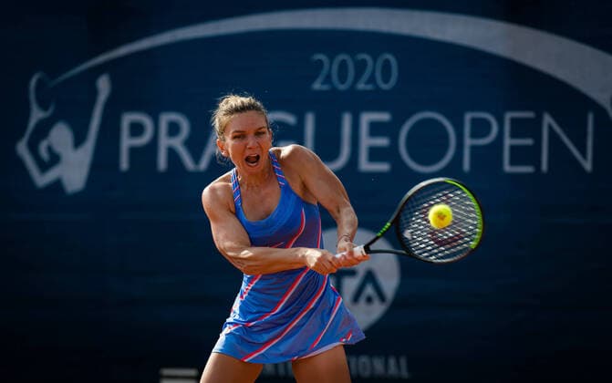 August 15, 2020, Prague, CZECH REPUBLIC: Simona Halep of Romania in action during her semi-final match at the 2020 Prague Open WTA, Tennis Damen International tennis tournament against Irina-Camelia Begu of Romania Prague CZECH REPUBLIC - ZUMAa181 20200815_zaa_a181_140 Copyright: xRobxPrangex