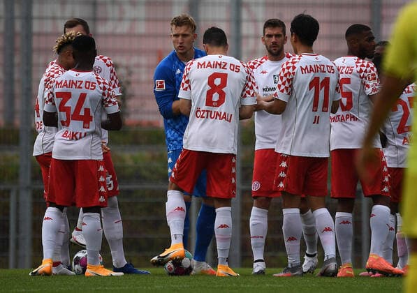 15 08 2020, xjhx, Soccer Test Match, FSV Mainz 05 Wuerzburger Kickers emspor, from l FREISTELLER Ridle Baku FSV Mainz 05 , Robin Zentner FSV Mainz 05 , Levin Oeztunali FSV Mainz 05 , Stefan Bell FSV Mainz 05 , Ji Dong from FSV Mainz 05 , Suliman Marlon Mustapha FSV Mainz 05 Mainz