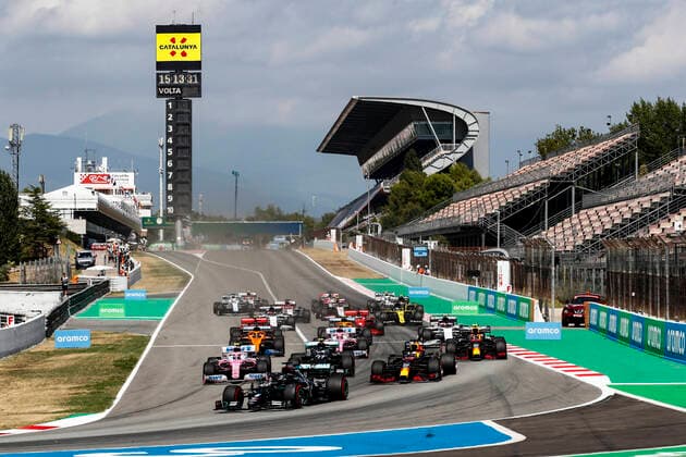 Motorsports FIA Formula One World Championship 2020, Grand Prix of Spain, Start, 44 Lewis Hamilton GBR, Mercedes AMG Petronas Formula One Team , 33 Max Verstappen NLD, Aston Martin Red Bull Racing , 4 Lando Norris GBR, McLaren F1 Team , 77 Valtteri Bottas FIN, Mercedes AMG Petronas Formula One Team , 23 Alexander Albon THA, Aston Martin Red Bull Racing , Barcelona Spain