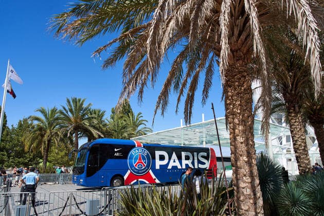 Preview images Football UEFA Champions League FC BAYERN MUENCHEN OLYMPIC LYON, RB LEIPZIG PARIS SG Lisbon, Lisbon, Portugal, 16th August 2020 Team bus of Paris in front of team hotel MYRIAD by SANA hotels with police guard and fans before the semifinal match UEFA Champions League, final tournament FC BAYERN MUENCHEN OLYMPIC LYON, RB LEIPZIG PARIS SG in Season 2019 2020 Photographer Peter Schatz Pool , via Eibner Press Photo , via Eibner Press Photo UEFA REGULATIONS PROHIBIT ANY USE OF PHOTOGRAPHS as IMAGE SEQUENCES and or QUASI VIDEO National and international News Agencies OUT Editorial Use ONLY Lisbon Estadio da Luz de Benfica Portugal Poolfoto Peter Schatz Pool , via Eibner-Pressefoto ,EDITORIAL USE ONLY