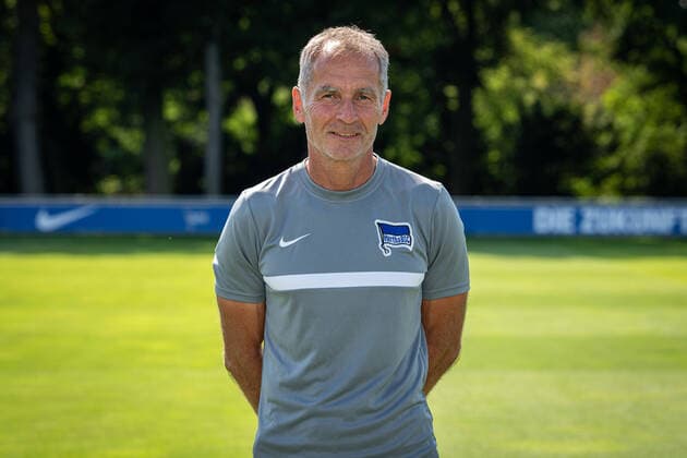 Football Berlin 17 08 2020 Season 2020 2021 1 BL DFL Hertha BSC Berlin Portrait date 2020 2021 Günter Kern Hertha BSC, athletics coach