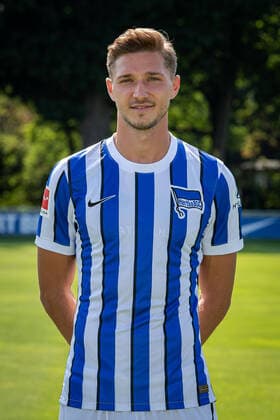 Football Berlin 17 08 2020 Season 2020 2021 1 BL DFL Hertha BSC Berlin Portrait date 2020 2021 Niklas Stark Hertha BSC, No 05