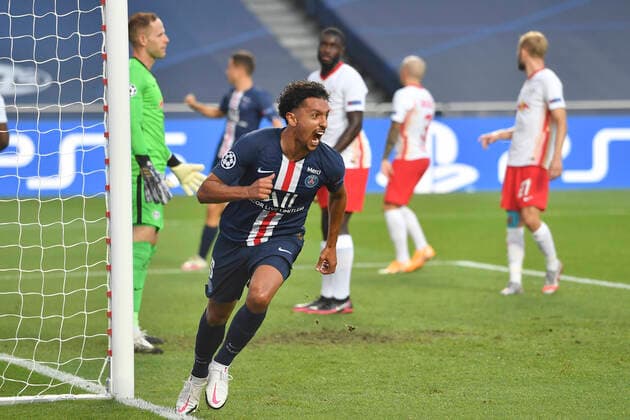 Football Champions League semi-final RB Leipzig Paris St Germain MARQUINHOS PSG after his goal to 0 1, back disappointed players of L, Football Champions League, semi-final, RB Leipzig L Paris St Germain PSG , on 18 08 2020 at the Estadio da Luz in Lisbon Portugal PHOTO Frank Hoermann SVEN SIMON Pool NO use of any use photographs as image sequences and or quasi video Editorial Use ONLY National and International News Agencies OUT Lisbon Estadio da Luz Portugal Poolfoto SVEN SIMON Frank Hoermann Pool ,EDITORIAL USE ONLY