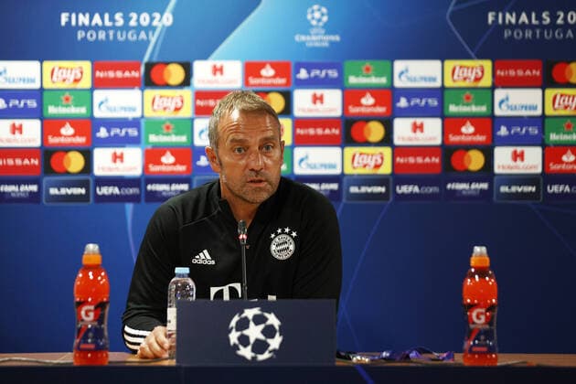 FOOTBALL Bayern Munich vs. Olympique Lyonnais Conference de presse et Entrainement 1 2 Phase final UEFA Champions League Final 8 Lisbonne 18 08 2020 LISBON, PORTUGAL AUGUST 18 Hans Dieter Flick, Head Coach of Bayern Munich speaks to the media during a press conference ahead of their UEFA Champions League Semi Final match against Olympique Lyonnais at Estadio do Sport Lisboa e Benfica on August 18, 2020 in Lisbon, Portugal Lisbonne Portugal Poolfoto Panoramic POOL UEFA ,EDITORIAL USE ONLY