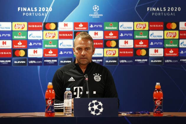FOOTBALL Bayern Munich vs. Olympique Lyonnais Conference de presse et Entrainement 1 2 Phase final UEFA Champions League Final 8 Lisbonne 18 08 2020 LISBON, PORTUGAL AUGUST 18 Hans Dieter Flick, Head Coach of Bayern Munich speaks to the media during a press conference ahead of their UEFA Champions League Semi Final match against Olympique Lyonnais at Estadio do Sport Lisboa e Benfica on August 18, 2020 in Lisbon, Portugal Lisbonne Portugal Poolfoto Panoramic POOL UEFA ,EDITORIAL USE ONLY