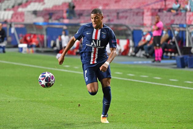 Soccer Champions League Semifinal RB LEIPZIG PARIS SAINT GERMAIN PSG 0 3 Kylian MBAPPE PSG , action,single action,single image,crop,whole body,whole figure Soccer Champions League, Semifinal, RB LEIPZIG L PARIS SAINT GERMAIN PSG 0 3 on 18 08 2020 in Lisbon Portugal,Estadio da Luz PHOTO Frank Hoermann SVEN SIMON Pool NO use of any use photographs as image sequences and or quasi video Editorial Use ONLY National and International News Agencies OUT Lisbon Estadio da Luz Portugal Poolfoto SVEN SIMON Pool ,EDITORIAL USE ONLY