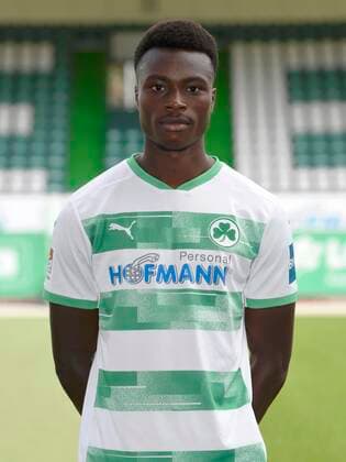 SpVgg Spielvereinigung Greuther Fürth cloverleaf season 2020 2021 Photo session portrait appointment Dickson Abiama 19, SpVgg Greuther Fürth single photo single photo portrait portrait head photo