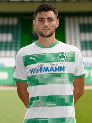 SpVgg Spielvereinigung Greuther Fürth cloverleaf season 2020 2021 Photo opportunity portrait appointment Maximilian Bauer 4, SpVgg Greuther Fürth single photo single photo portrait portrait head photo