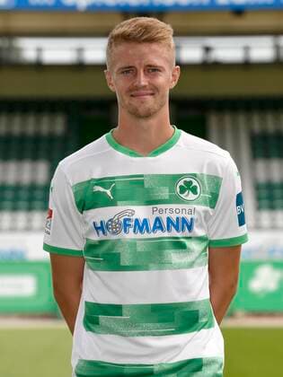 SpVgg Spielvereinigung Greuther Fürth cloverleaf season 2020 2021 Photo session portrait appointment Sebastian Ernst 15, SpVgg Greuther Fürth single photo single photo portrait portrait head photo