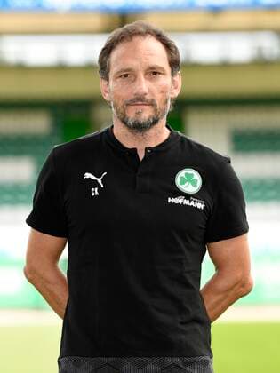 SpVgg Spielvereinigung Greuther Fürth Cloverleaf Season 2020 2021 Photo opportunity portrait appointment Carsten Klee Chef Physio SpVgg Greuther Fürth single photo portrait portrait head photo