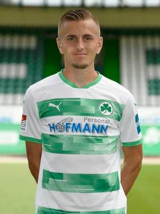 SpVgg Spielvereinigung Greuther Fürth Cloverleaf Season 2020 2021 Photo session Portrait appointment Alexander Lungwitz 36, SpVgg Greuther Fürth single picture single photo portrait portrait head picture