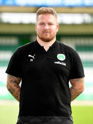 SpVgg Spielvereinigung Greuther Fürth Cloverleaf Season 2020 2021 Photo opportunity portrait appointment Patrick Rutte Physio SpVgg Greuther Fürth single photo single photo portrait portrait head photo