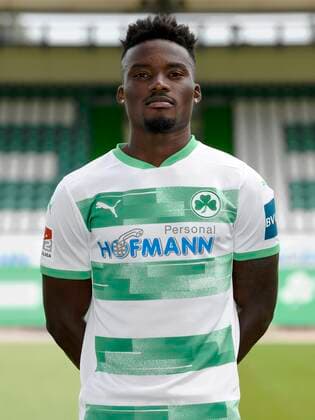 SpVgg Spielvereinigung Greuther Fürth cloverleaf season 2020 2021 Photo opportunity portrait appointment Hans Nunoo Sarpei 14, SpVgg Greuther Fürth single photo single photo portrait portrait head photo