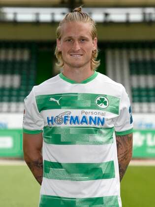 SpVgg Spielvereinigung Greuther Fürth cloverleaf season 2020 2021 Photo opportunity portrait appointment Marvin Stefaniak 34, SpVgg Greuther Fürth single photo single photo portrait portrait head photo