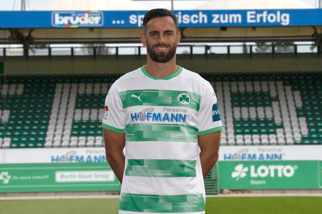 SpVgg Spielvereinigung Greuther Fürth cloverleaf season 2020 2021 Photo session portrait appointment Mergim Mavraj 5, SpVgg Greuther Fürth single photo single photo portrait portrait head photo