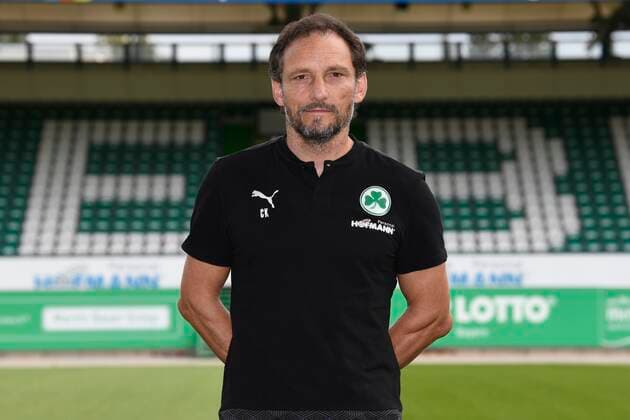 SpVgg Spielvereinigung Greuther Fürth Cloverleaf Season 2020 2021 Photo opportunity portrait appointment Carsten Klee Chef Physio SpVgg Greuther Fürth single photo portrait portrait head photo