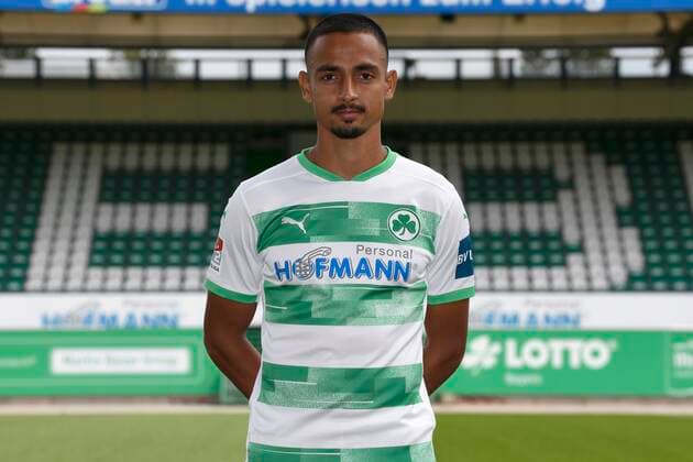 SpVgg Spielvereinigung Greuther Fürth cloverleaf season 2020 2021 Photo session portrait appointment Kenny Prince Redondo 27, SpVgg Greuther Fürth single photo single photo portrait portrait head photo