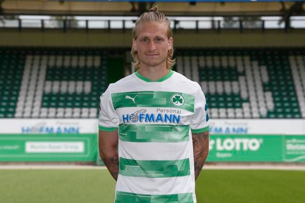 SpVgg Spielvereinigung Greuther Fürth cloverleaf season 2020 2021 Photo opportunity portrait appointment Marvin Stefaniak 34, SpVgg Greuther Fürth single photo single photo portrait portrait head photo
