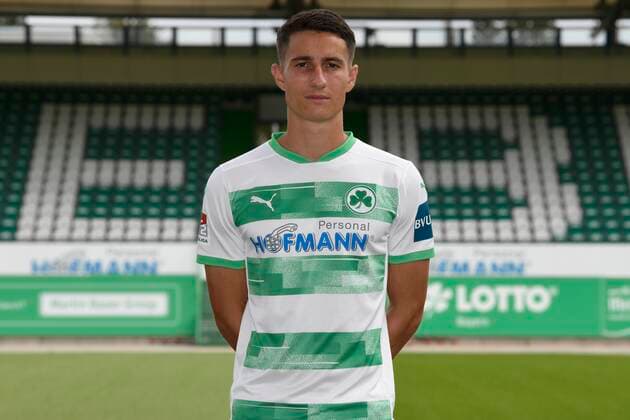 SpVgg Spielvereinigung Greuther Fürth cloverleaf season 2020 2021 Photo session portrait appointment Marco Meyerhöfer Meyerhoefer 18, SpVgg Greuther Fürth single photo portrait portrait head photo