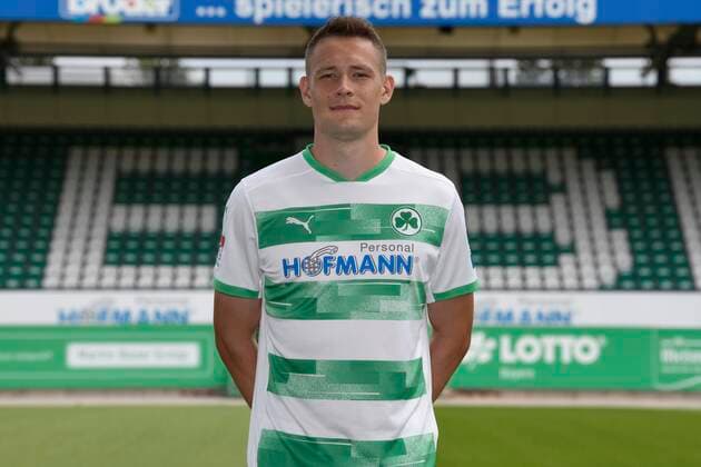 SpVgg Spielvereinigung Greuther Fürth cloverleaf season 2020 2021 Photo session portrait appointment Paul Jäckel Jaeckel 23, SpVgg Greuther Fürth single photo single photo portrait portrait head photo