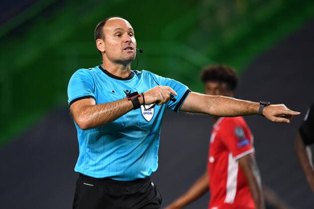 Referee Antonio Mateu Lahoz ESP Soccer Champions League, semi-final, Olympique Lyon FC Bayern Munich M 0 3, on 19 08 2020 at the Estadio Jose Alvalade in Lisbon Portugal PHOTO Frank Hoermann SVEN SIMON Pool NO use of any use photographs as image sequences and or quasi video Editorial Use ONLY National and International News Agencies OUT