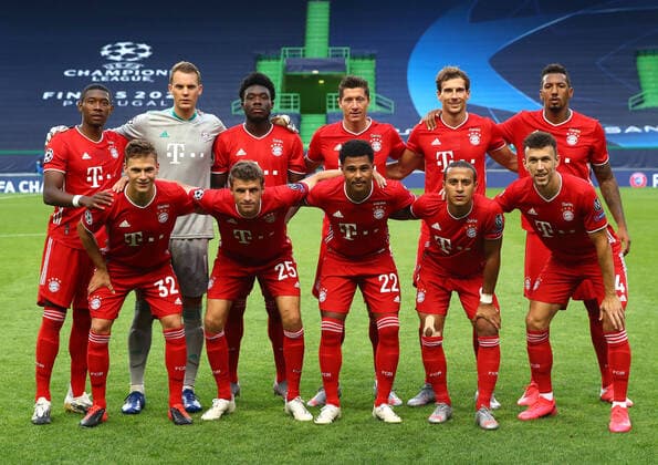 FOOTBALL Bayern Munich vs Olympique Lyonnais 1 2 Phase final UEFA Champions League Final 8 Lisbonne 19 08 2020 LISBON, PORTUGAL AUGUST 19 Players of Bayern Munich pose for a team photo prior to the UEFA Champions League Semi Final match between Olympique Lyonnais and Bayern Munich at Estadio Jose Alvalade on August 19, 2020 in Lisbon, Portugal Lisbonne Portugal Poolfoto Panoramic POOL UEFA ,EDITORIAL USE ONLY