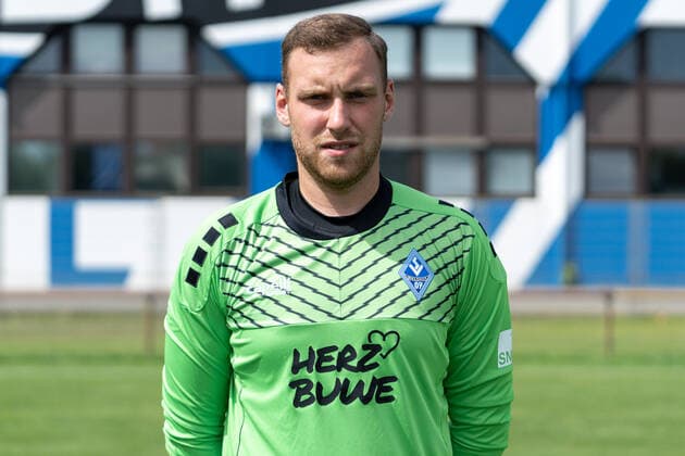 Timo Königsmann Goalkeeper SV Waldhof Mannheim 3 Liga, portrait date 2020 2021 xozx