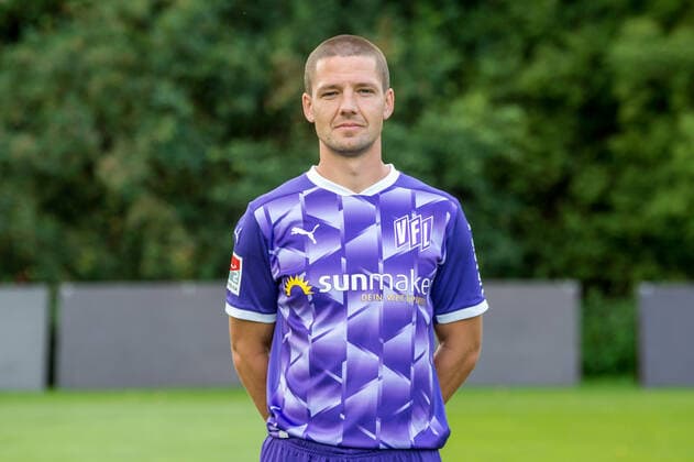 VfL Osnabrück, portrait date 2020 2021 22 08 2020, Romantik Hotel Aselager Mühle, Herzlake, VfL Osnabrück, portrait date 2020 2021 Adam Susac VfL Osnabrück, 2 BL, portrait date 2020 2021 nordphotox xPaetzel nph00403