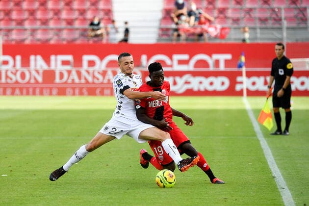 27 MATHIAS PEREIRA LAGE (SCO) - 19 AHMAD NGOUYAMSA (DIJ) FOOTBALL : Dijon vs Angers - Ligue 1 Uber Eats - 22 08 2020 FEP Panoramic 