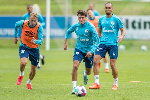 Football, preparation, training, FC Schalke 04 In the picture Alessandro SCHÖPF Schoepf Schopf, FC Schalke 04, 28 Längenfeld SV Längenfeld Ötztal Imst Austria Copyright: Passion2Press MarkusxFischerx