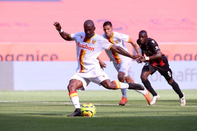 10 GAEL KAKUTA (LENS) - PENALTY - BUT FOOTBALL : Nice vs Lens - Ligue 1 Uber Eats - 23 08 2020 FEP Panoramic 