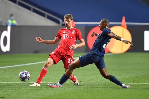 Football Champions League Final Paris St Germain Bayern Muenchen Thomas MUELLER l Mueller, M vs Presnel KIMPEMBE PSG , Football Champions League Final, FC Bayern Muenchen M Paris St Germain PSG , on 23 08 2020 at the Estadio da Luz in Lisbon Portugal PHOTO Frank Hoermann SVEN SIMON Pool NO use of any use photographs as image sequences and or quasi video Editorial Use ONLY National and International News Agencies OUT Lisbon Estadio da Luz Portugal Poolfoto SVEN SIMON Frank Hoermann Pool ,EDITORIAL USE ONLY