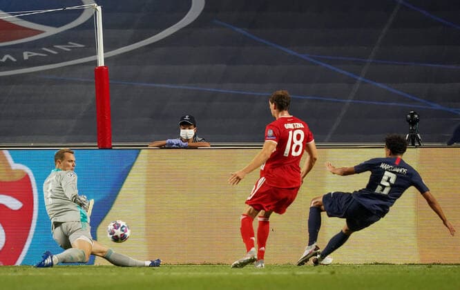 Final Football UEFA Champions League FC BAYERN MUENCHEN PARIS ST GERMAIN PSG Lisbon, Lisbon, Portugal, 23rd August 2020 Marquinhos PSG fails to keeper Manuel Neuer Muenchen , Leon Goretzka Muenchen in the final match UEFA Champions League, final tournament FC BAYERN MUENCHEN PARIS ST GERMAIN PSG in season 2019 2020, FCB, photographer Peter Schatz Pool UEFA REGULATIONS PROHIBIT ANY USE OF PHOTOGRAPHS as IMAGE SEQUENCES and or QUASI VIDEO National and international News Agencies OUT Editorial Use ONLY Lisbon Estadio da Luz de Benfica Portugal Poolfoto Peter Schatz Pool ,EDITORIAL USE ONLY