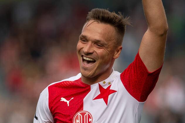 Utkani 1. kola prvni fotbalove ligy: SK Dynamo Ceske Budejovice - SK Slavia Praha, 23. srpna 2020 v Ceskych Budejovicich. Stanislav Tecl ze Slavie se raduje z vitezstvi. CTKPhotoP202008230450601 VPC_10